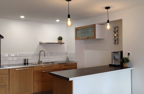 Granville Apartment | Ideal for families in the center of Granville