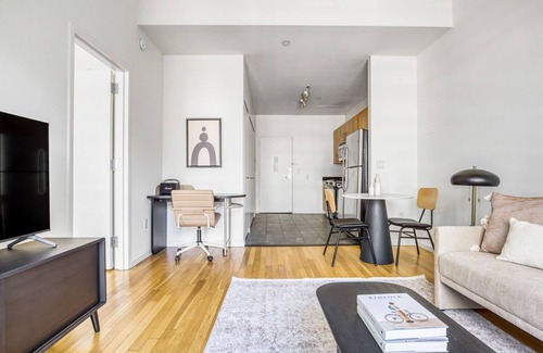 Hunters Point Apartment | Ideal LIC 1BR w/W/D, Elevator & Doorman, near East River, by Blueground