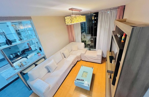Santiago de Surco Apartment | Ideal location in Surco, bordering Barranco and Miraflores!