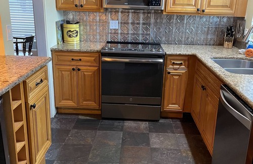 Winter Park House | Ideal Location, Charming 4 bedroom home w Pool, fenced yard, 25% off thirty days