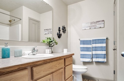 West Valley House | Ideal Location~Cozy~1600sqft~Pets Welcome~BBQ
