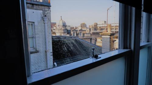 Bristol Old City Apartment | Ideal location! Studio flat in heart of the city