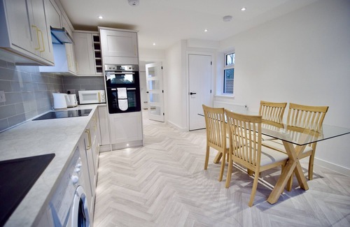 Radcliffe House | Ideal lodgings in Radcliffe House