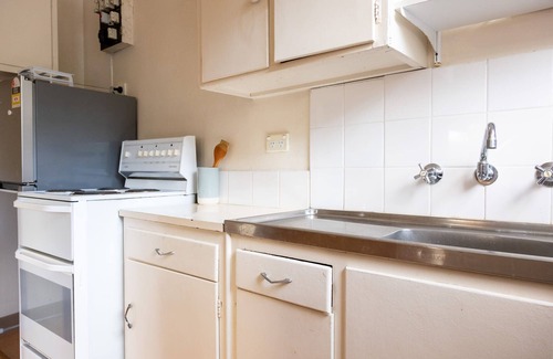 Paddington Apartment | Ideal Paddington Studio with Parking