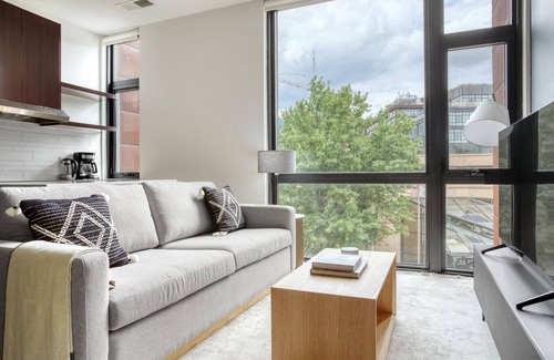Shaw Apartment | Ideal Shaw Studio w/Gym, W/D & Roof, near U Street, by Blueground