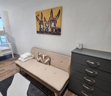 Fairfield Apartment | Ideal Studio in Delta Croydon DPG3