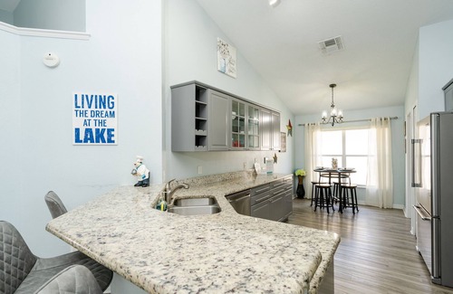 Eagle Pointe South House | Ideal vacation home for your Disney adventure with exclusive pool
