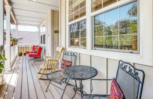 Graton House | IDEAL WINE COUNTRY RETREAT: country elegance, family friendly by design, welcome