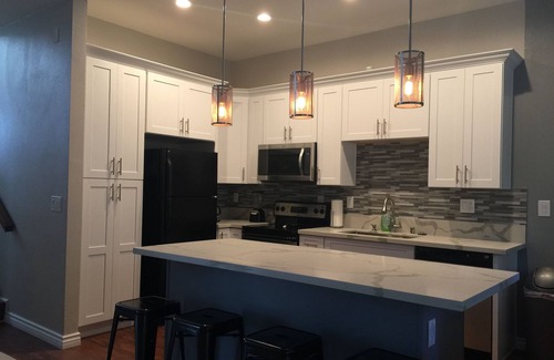 Costa Mesa Condo | Ideally centrally located apartment in the South Coast Metro