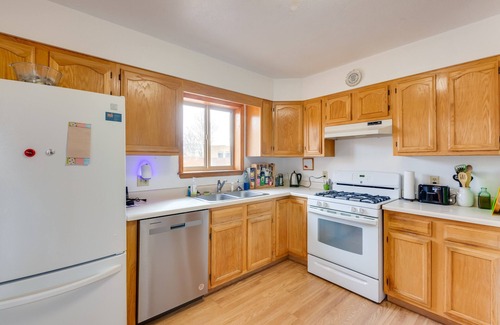 Taos House | Ideally Located Taos Vacation Rental w/Gas Grill