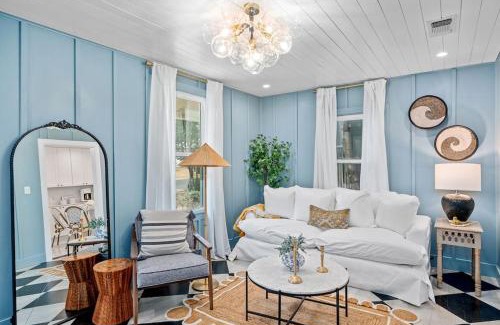 Fredericksburg House | Idle Wild Cottage - Hot Tub & Fire Pit