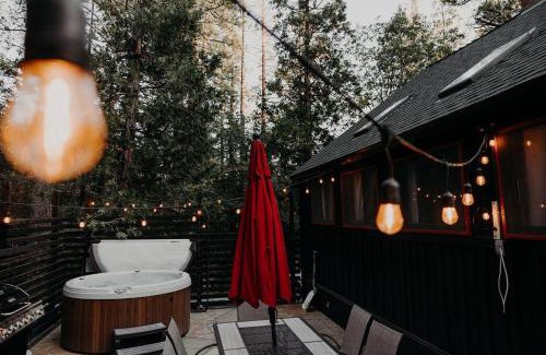 Idyllwild House | Idyllcottage Historic In-town Hottub Ac