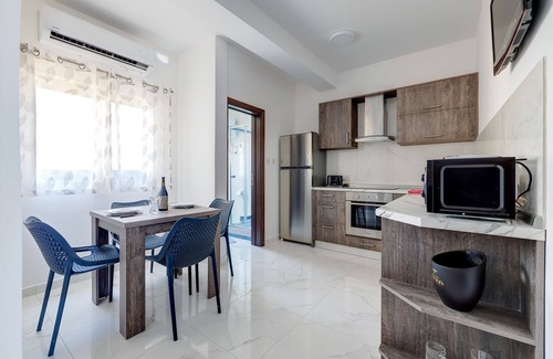 Gzira Apartment | Idyllic Apartment Steps From the Promenade