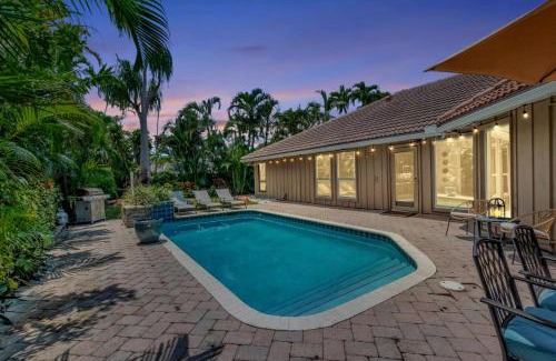 Boca Raton Villa | Idyllic Boca Pool Home: 4/2.5 + Study-FAU & Mizner