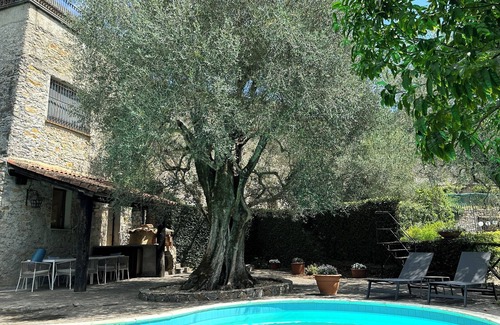 Garlenda Villa | Idyllic country villa with 10m pool and seaview (max 16 people)