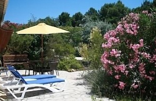 Canet-en-Roussillon Cottage | Idyllic Gite On Chateau Wine Estate