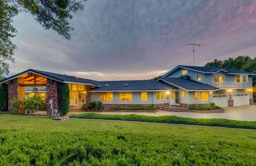 Vallecito House | Idyllic Gold Country Estate On Acreage, w/Private Pool & Close To Hiking Trails