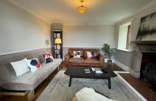 Longnor House | Idyllic Historical Country Retreat in Elkstone - Pass the Keys
