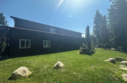 Kootenai County Condo | Idyllic Idaho Getaway: Your Spirit Lake Sanctuary
