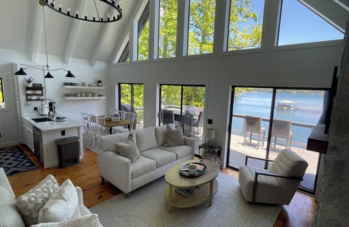 Seneca Cabin | Idyllic lakefront cabin with dock on Lake Keowee - 20 minutes from Clemson!