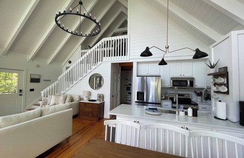 Seneca Cabin | Idyllic lakefront cabin with dock on Lake Keowee - 20 minutes from Clemson!