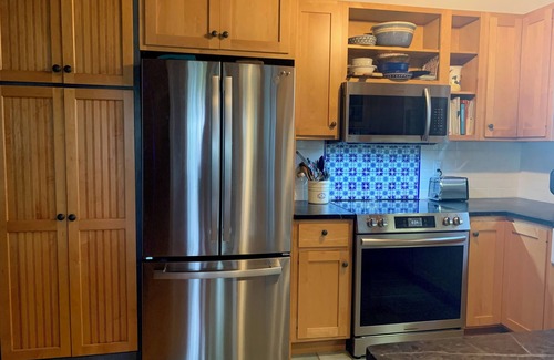 Oxford Cottage | Idyllic private waterfront location within walking distance to historic Oxford!