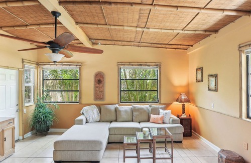 Park East House | Idyllic Sarasota Getaway w/Private Backyard Patio