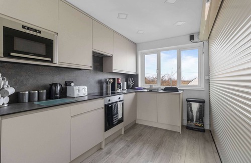 Pevensey House | Idyllic Seaside Stay with Stunning Views & Perfect for Families.