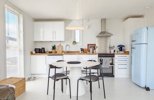 Emsworth Apartment | Idyllic spot in Emsworth sailing village.