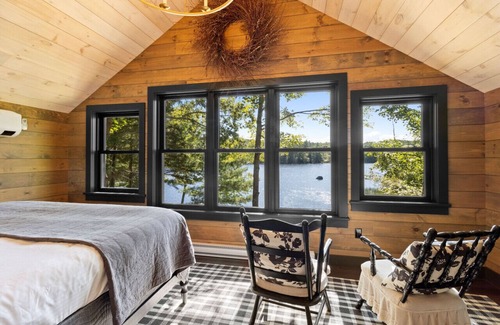 Hope Cabin | Idyllic & Tranquil Lakefront Cabin