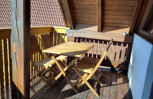Gunzenhausen Apartment | Idyllic vacation apartment for up to 6 people (64 m²) with covered south-facing balcony