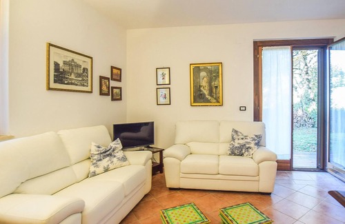 San Feliciano House | Idyllic vacation home on Lake Trasimeno in beautiful Umbria.