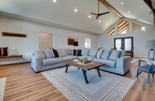 Williamstown House | Idyllic Williamstown Retreat with Hot Tub and Pool!