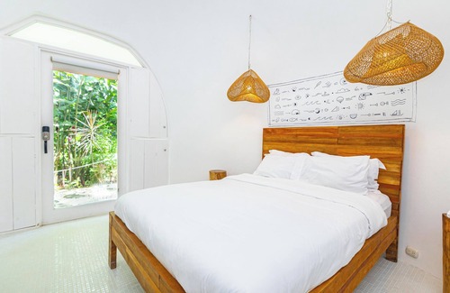 Manuel Antonio Hotel | Igloo Beach Lodge