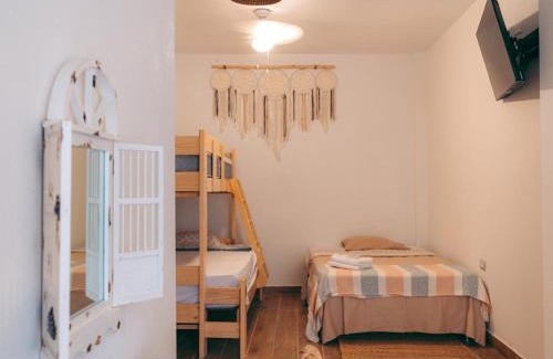 Mancora House | IGUANA HOUSE