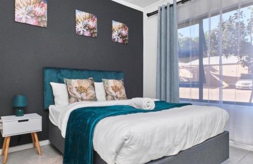 Greater Johannesburg Metropolitan Area Apartment | Ihita Beverly Sandton unit 65