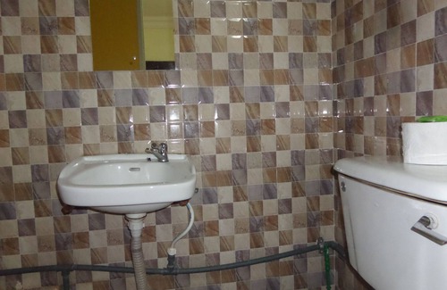 Ikoyi House | Ikeja Transit Hotel Iyala