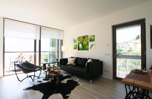 San Siro House | Ikhaya Como - Acquaseria, San Siro by LoveComo