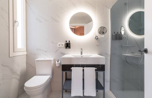 Centro Hotel | Ikonik Gran Via