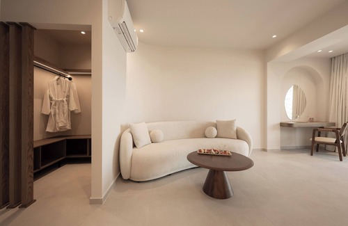 Polichrono Hotel | Ikyma Boutique