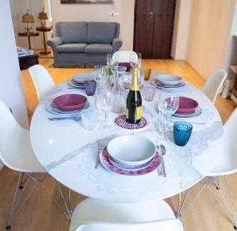 Magenta Apartment | Il Cenacolo Milano Centro Cadorna Santambrogio comodo per Fiera e Allianz Milano Convention Centre