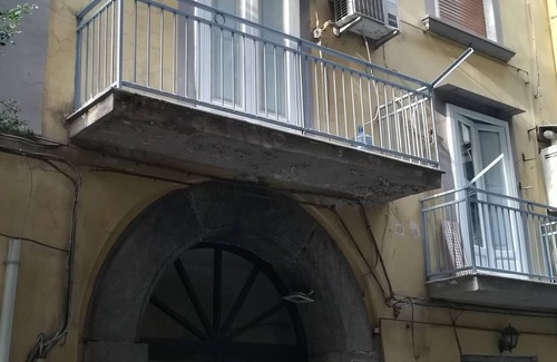 Quartieri Spagnoli Apartment | il Salotto Partenopeo