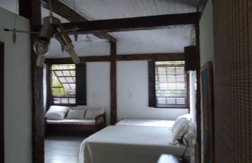Pereque Ski Chalet | Ilhabela Chalet 100m from the beach, near the village - 1 suite