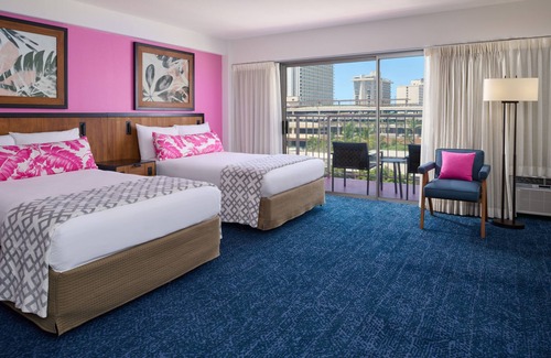 Waikiki Hotel | Ilima Hotel