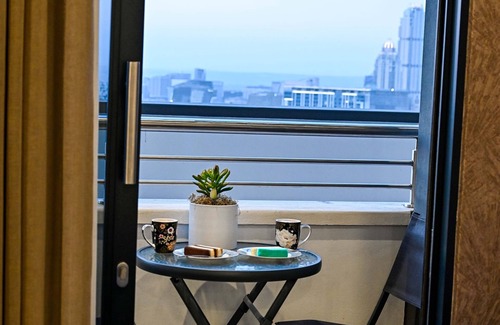 Greater Johannesburg Metropolitan Area Apartment | Illovo Central Apartments