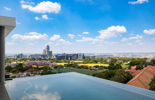 Greater Johannesburg Metropolitan Area Apartment | Illovo Central Apartments