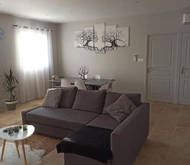 St.-Remy-de-Provence Apartment | ILNA St Rémy de Provence