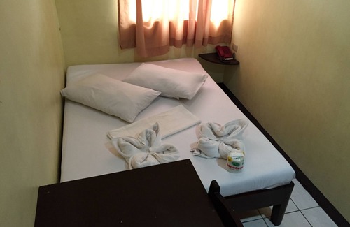 Jaro House | Iloilo Budget Inn - Jaro
