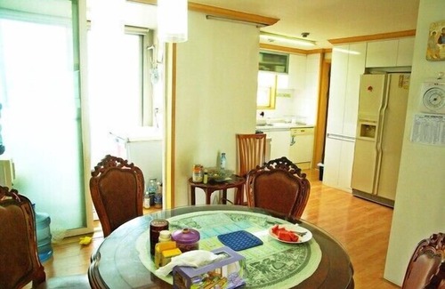 Ilsandong Apartment | Ilsan Spacious Apartment/2 bedroom available.