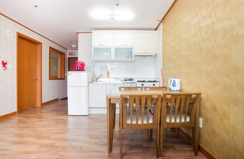 Hallim Apartment | Ilsung Jeju Condo